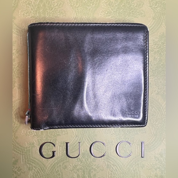 Authentic Gucci Wallet, Mens - Picture 2 of 12